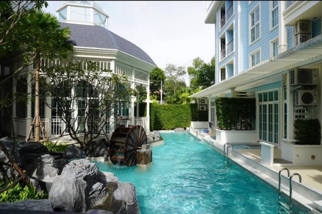 Grand Florida 1 Bedroom close to Beach - G410