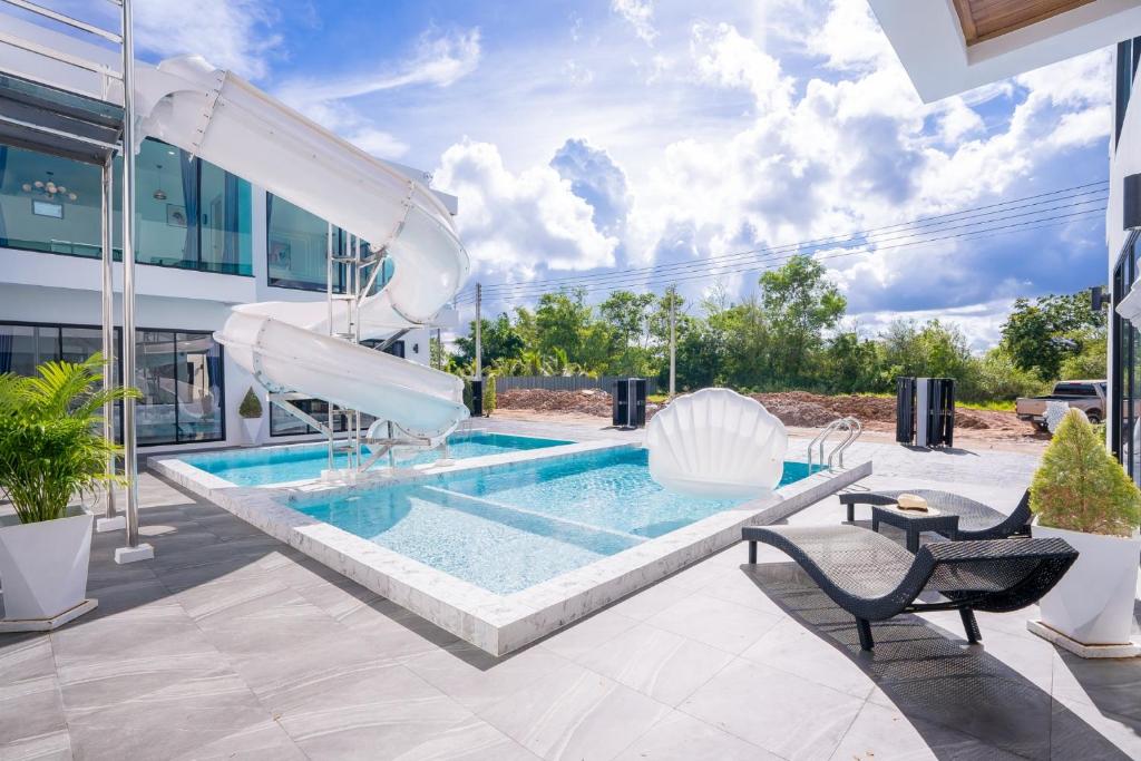 Dolla PoolVilla Pattaya Bang Saray Beach 1 km Dolla PoolVilla Pattaya Bang Saray Beach 1 km