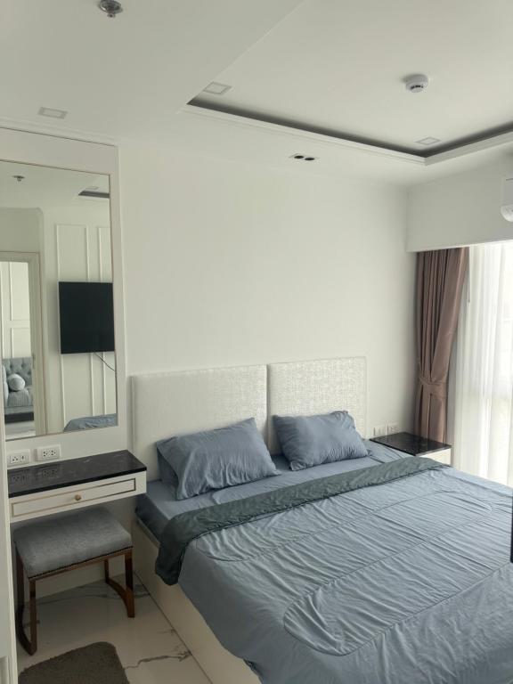 Empire Tower Suite - Luxe 1BR near the Beach