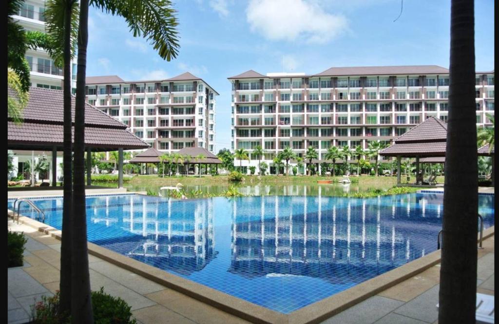 Ad Condominium Bang saray F2 R205