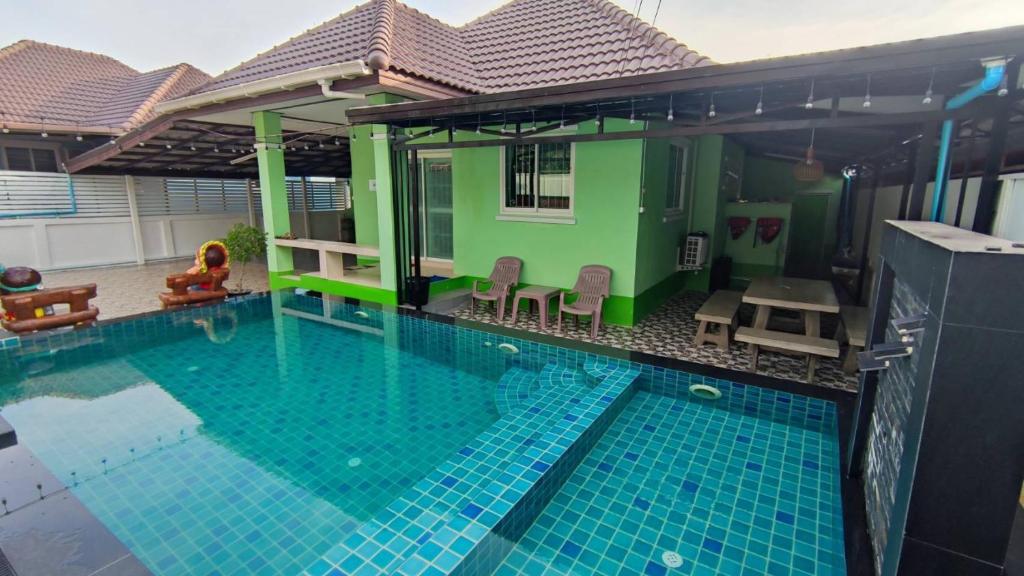 Chay Weng Pool Villa sattahip