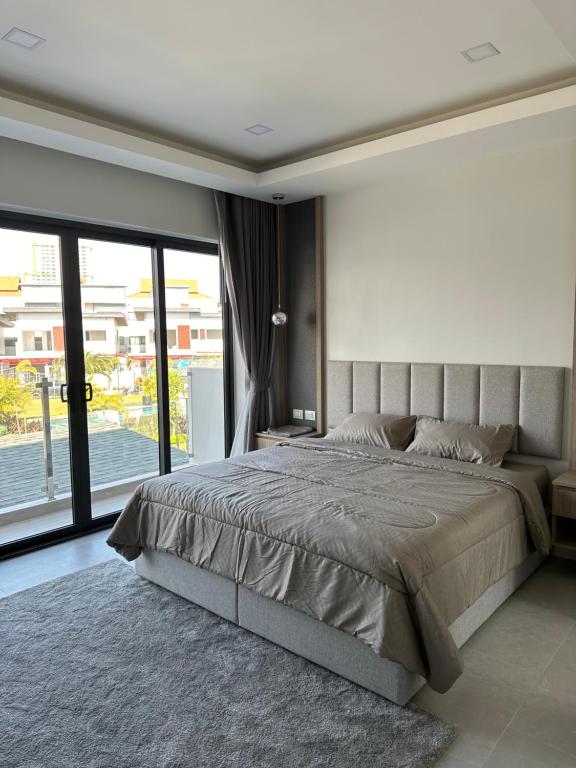 Deluxe Midtown 3bed Villa Pattaya