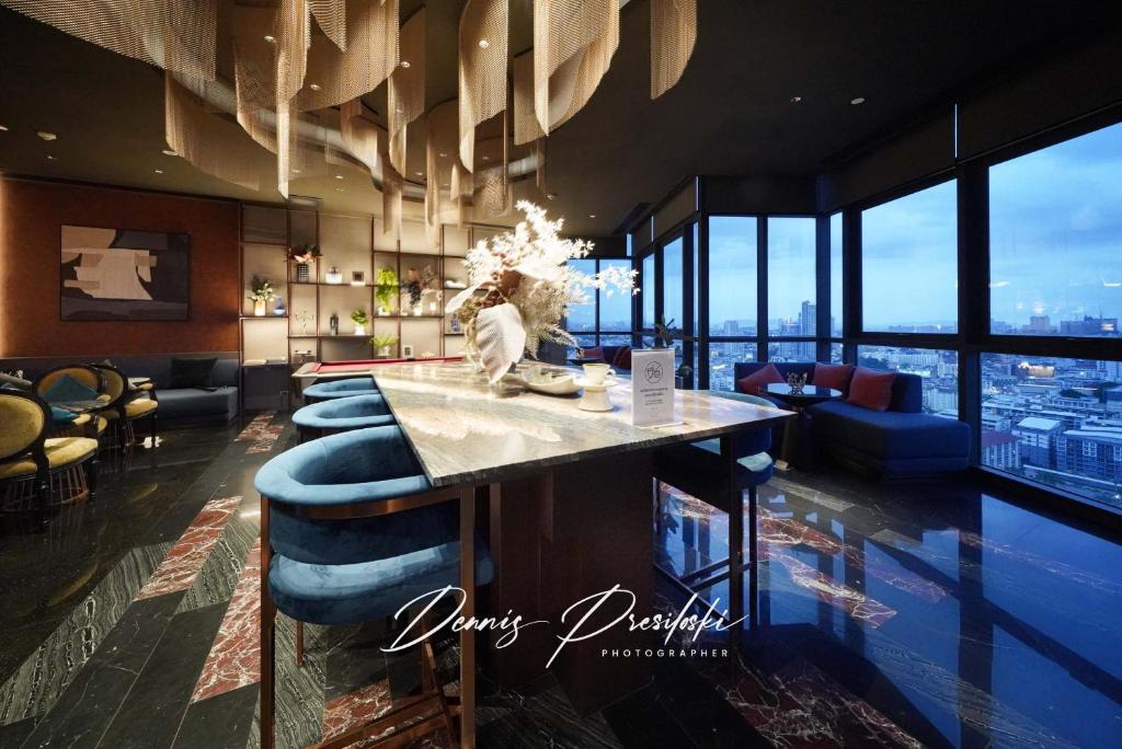 Edge Seaview Apartment