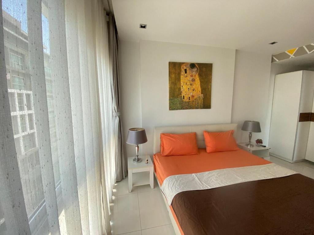 The Gallery Condominium M The Gallery Condominium M